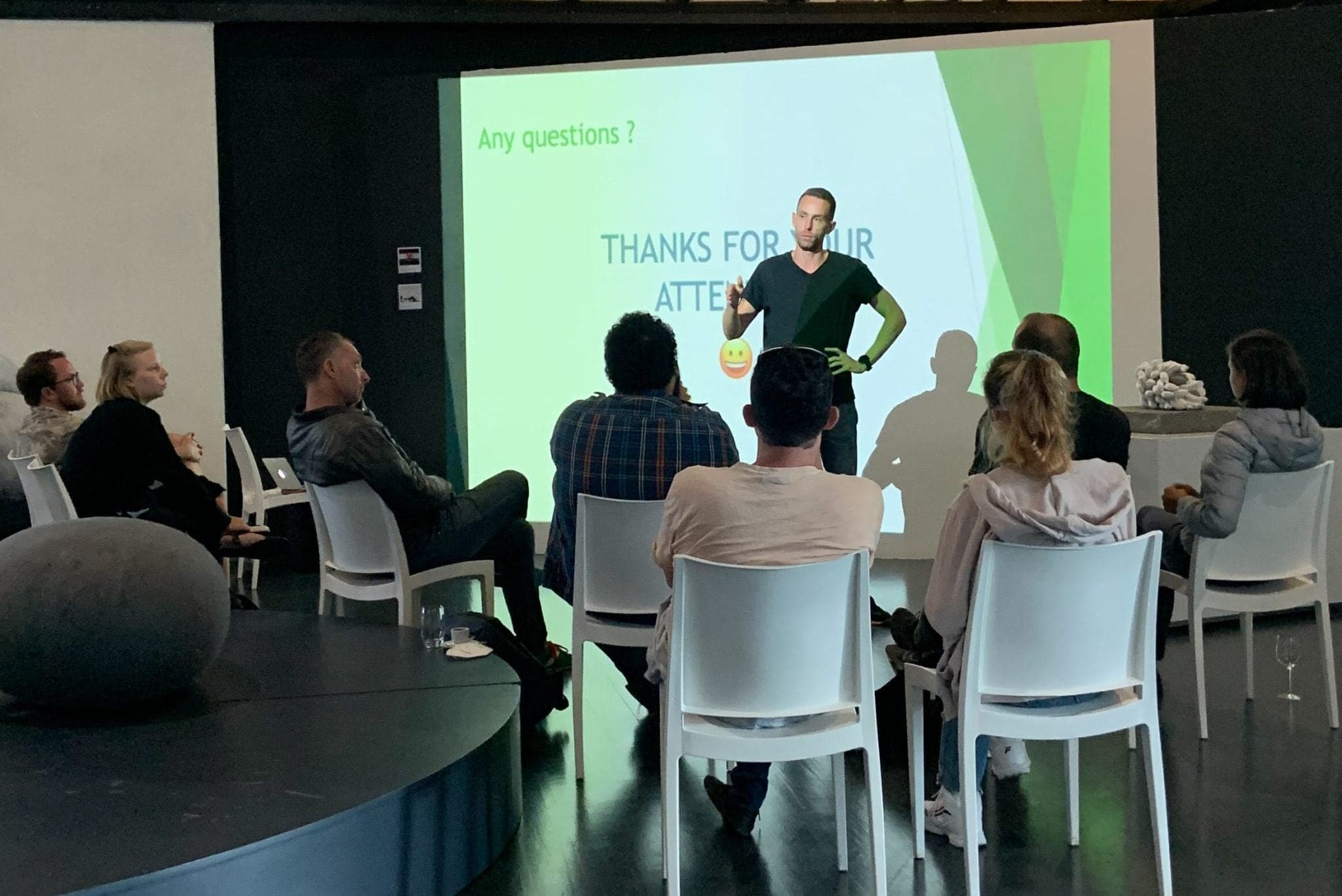 Adrien Hardy presenting Algae to a seated audience in Madeira